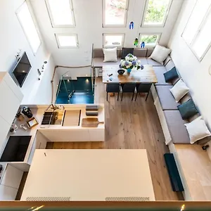 Apartment Sant'alvise Design Palace R&r, Venice