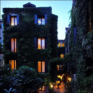 3* Hotell Flora