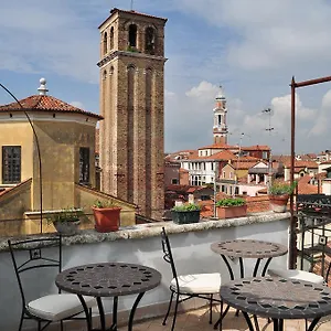 Bed & Breakfast La Terrazza Dei Miracoli, Venetië